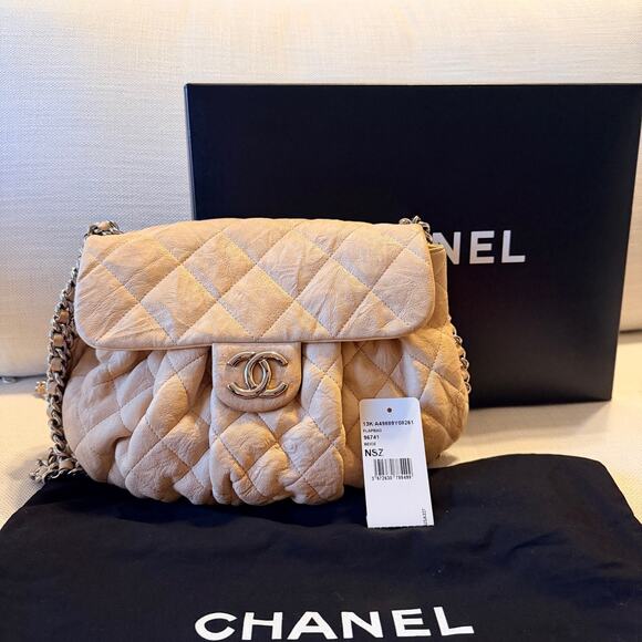 Chanel Beige Quilted Leather Flap Bag with Chain | Authentic | Full Set - Picture 15 of 15